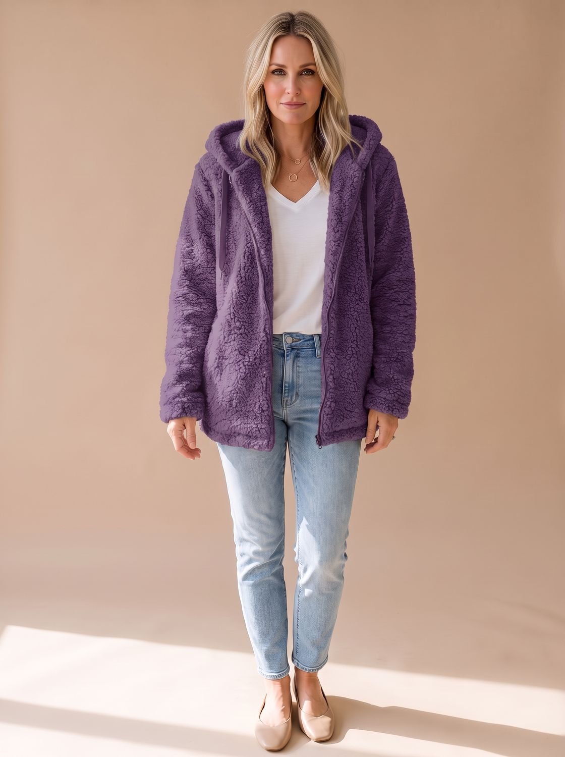 Casta | Chaqueta Oversize de Borreguito con Capucha y Cremallera - Morado