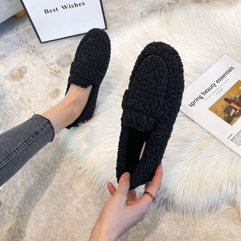 Piedad | Zapatillas de Casa Tipo Mocasín de Borreguito Antideslizantes - Negro
