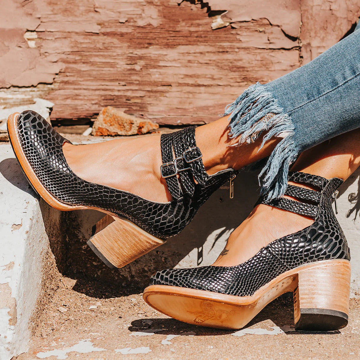 Valeria | Un Clásico Vintage con Tacón Elegante