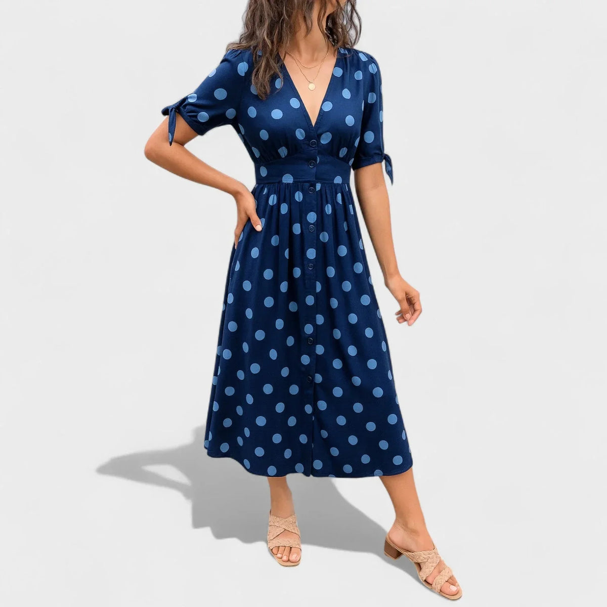 Valentina | Vestido Moderno de Lunares