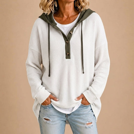 Poncho de Punto TIZIANA con Capucha y Botones