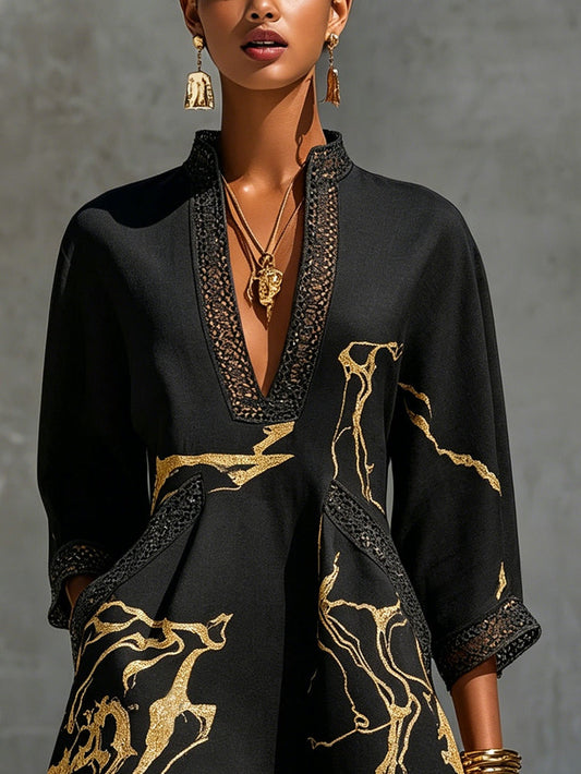 Diana | Vestido Corto Estampado en Negro y Dorado con Escote en V y Encaje de Crochet