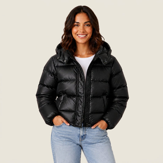 Abril | Chaqueta Acolchada Corta Brillante con Capucha Desmontable - Negro