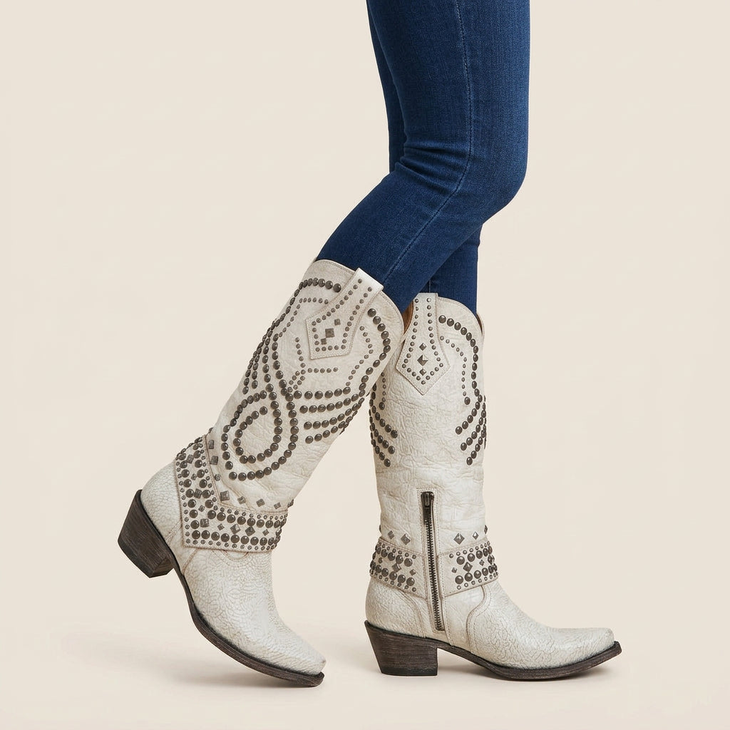 Agueda | Botas Camperas Altas con Tachuelas y Puntera Afilada