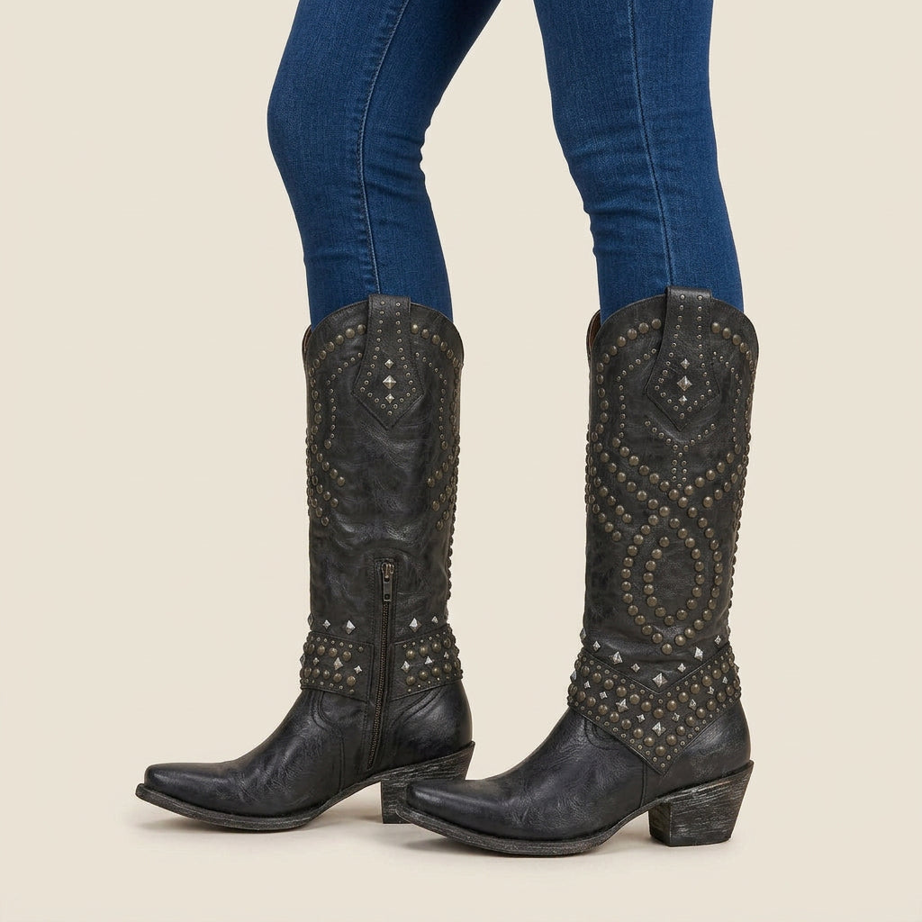Agueda | Botas Camperas Altas con Tachuelas y Puntera Afilada