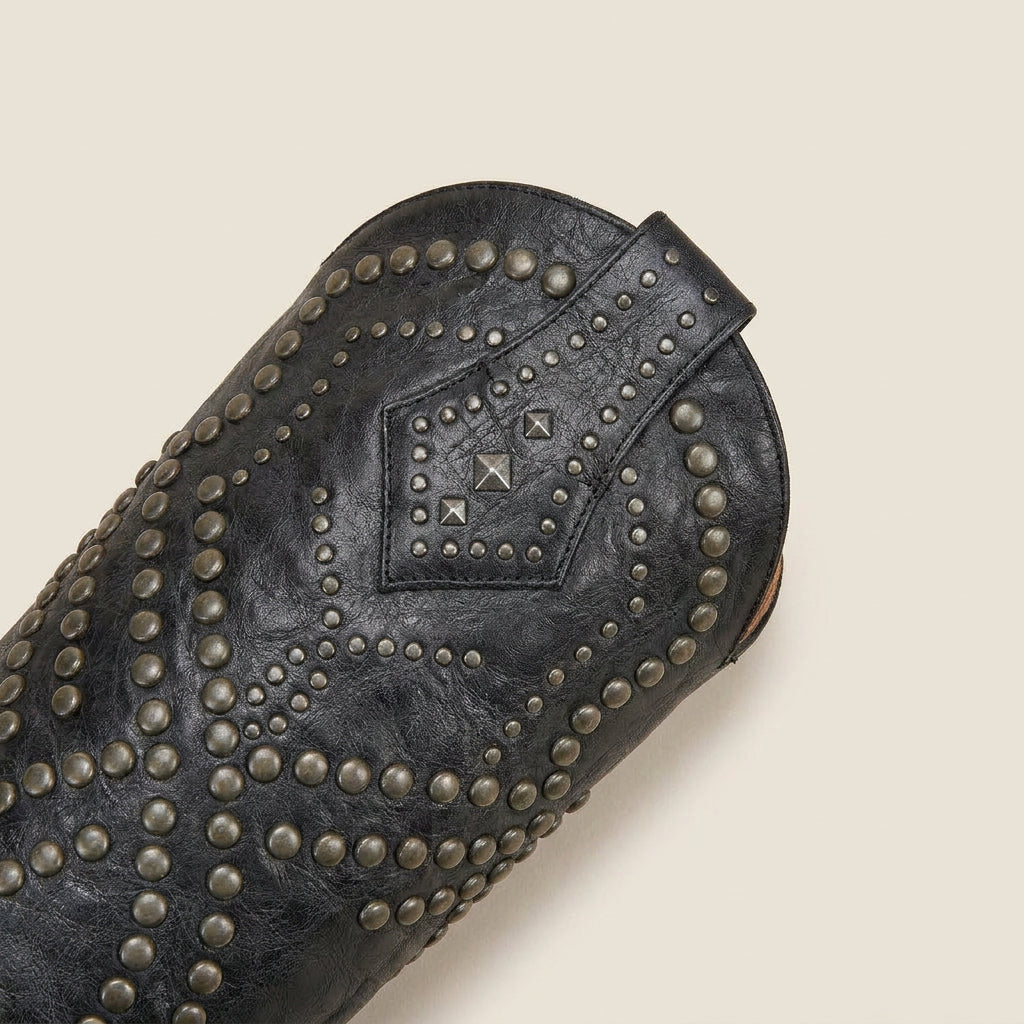 Agueda | Botas Camperas Altas con Tachuelas y Puntera Afilada