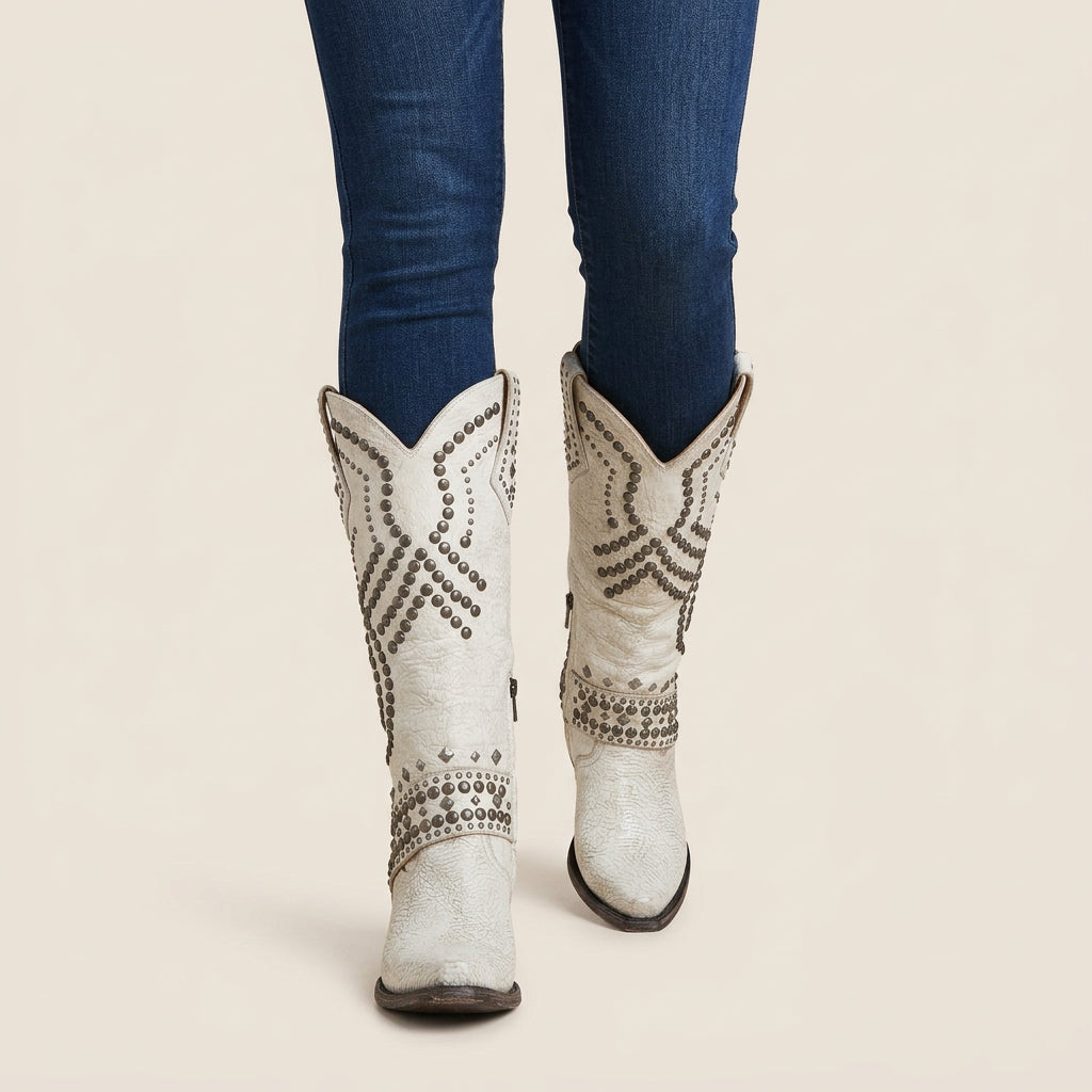 Agueda | Botas Camperas Altas con Tachuelas y Puntera Afilada