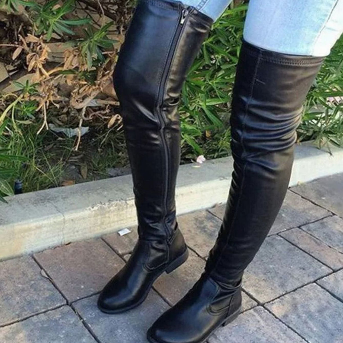 Aída | Botas Mosqueteras de Mujer por Encima de la Rodilla con Tacón Bajo - Negro