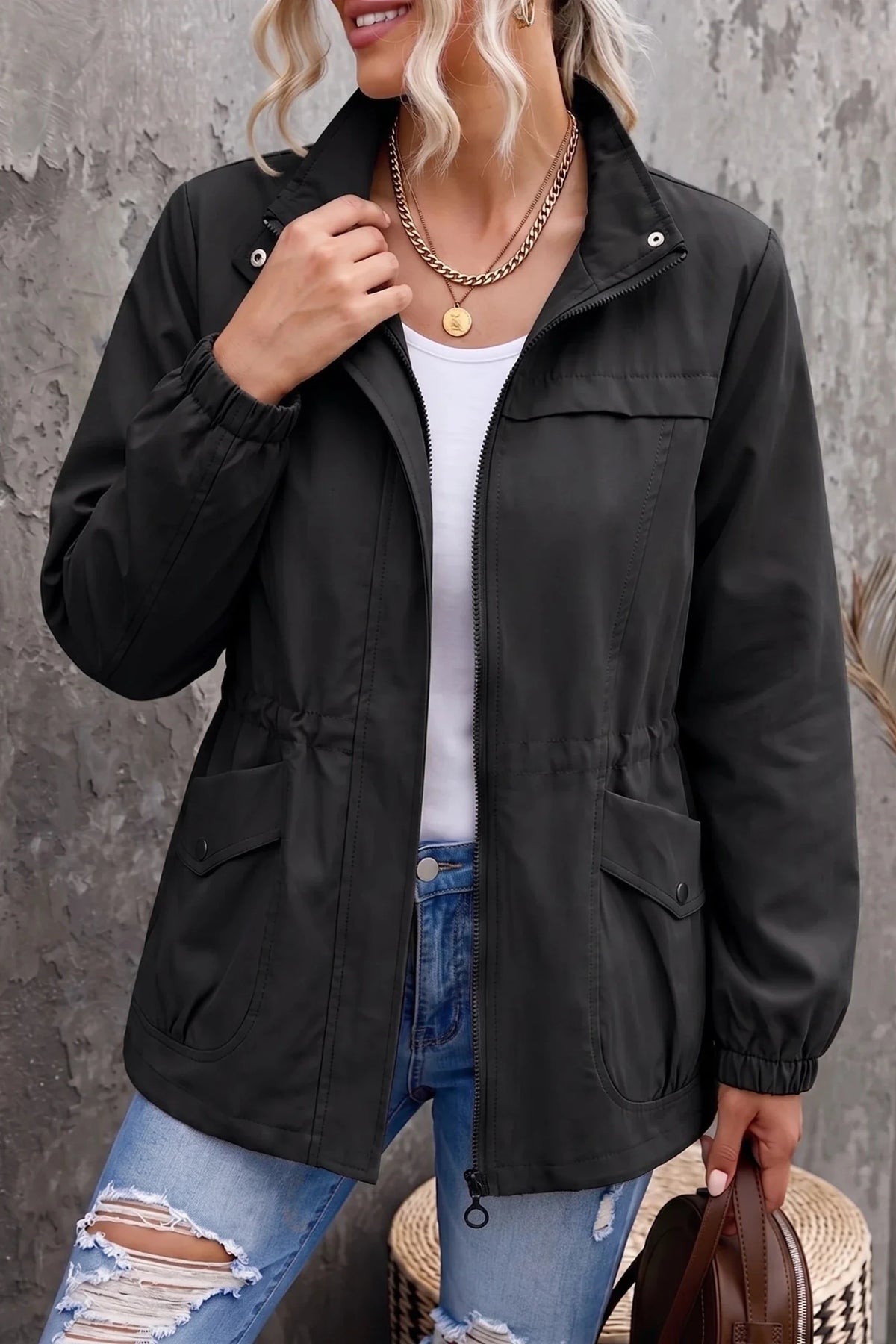 Alejandra | Chaqueta Ligera Resistente al Agua con Cintura Ajustable - Negro