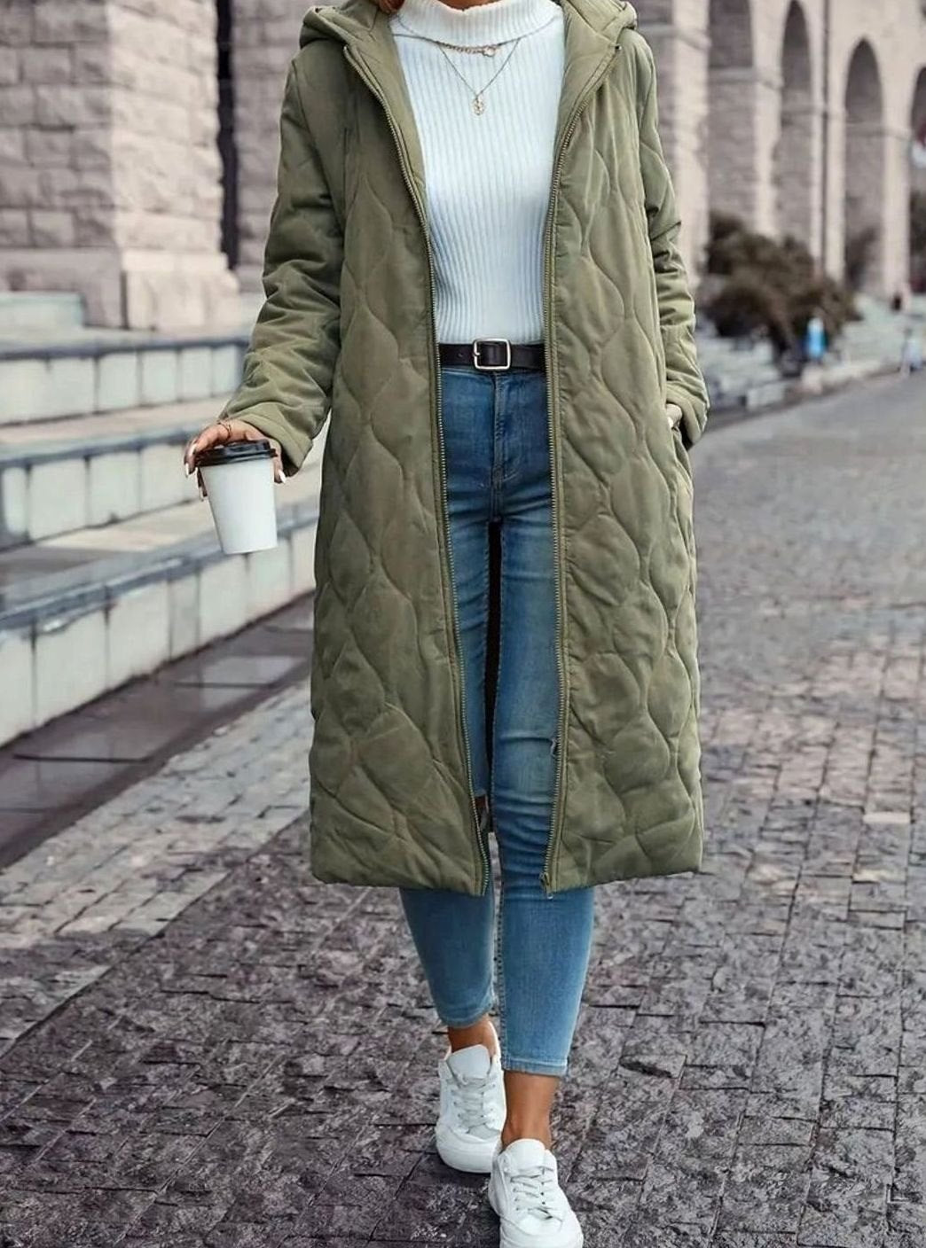Bernarda | Abrigo Midi Acolchado con Capucha y Cremallera para Mujer
