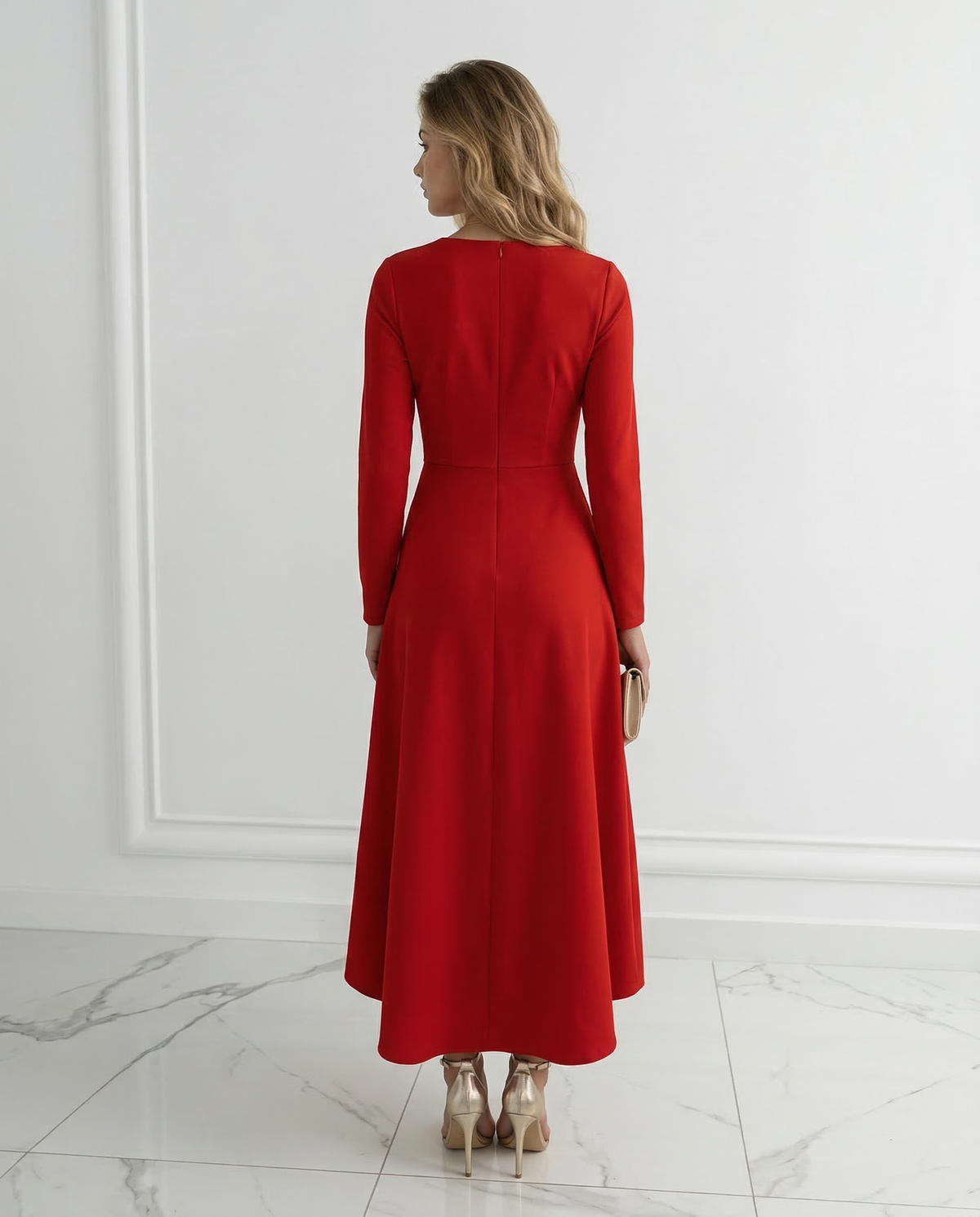 Carina | Vestido Midi Cruzado de Fiesta con Manga Larga y Bajo Asimétrico