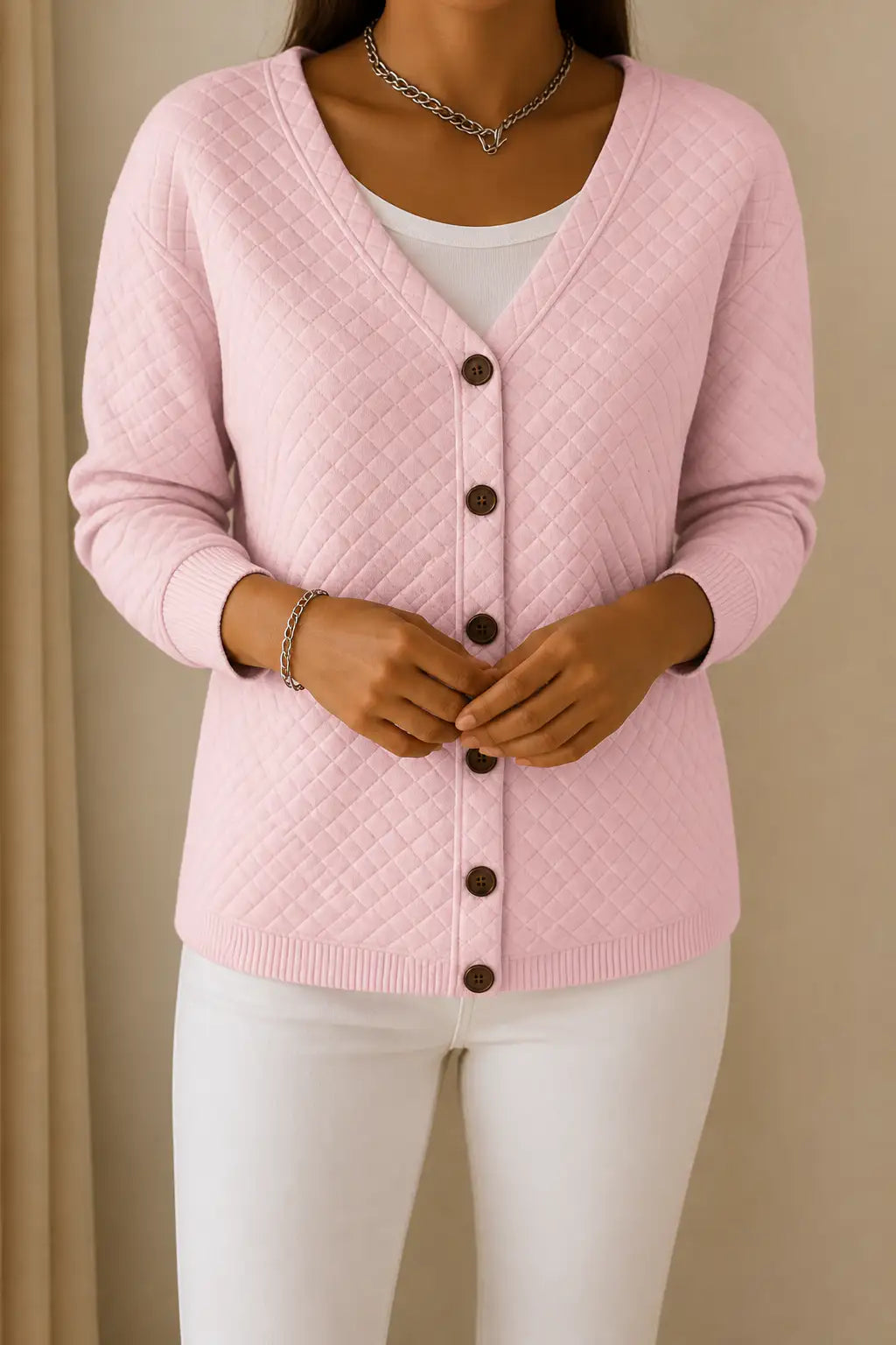 Casandra | Cárdigan Acolchado de Rombos con Botones y Cuello de Pico - Rosa
