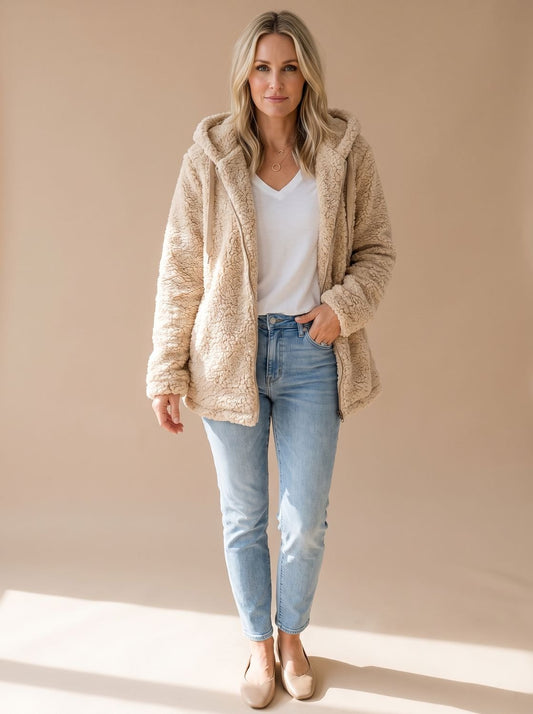 Casta | Chaqueta Oversize de Borreguito con Capucha y Cremallera - Beige