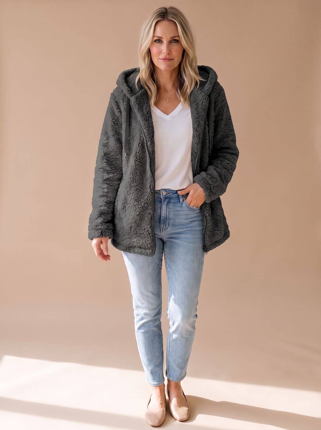 Casta | Chaqueta Oversize de Borreguito con Capucha y Cremallera - Negro