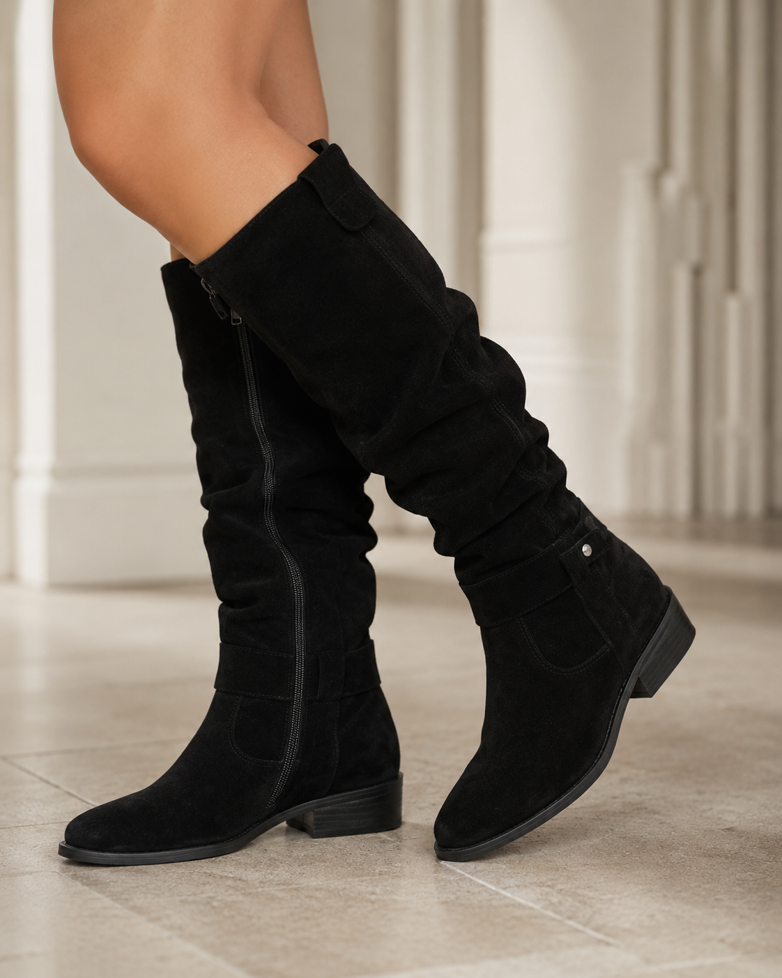 Botas altas de antelina con tacón bajo para mujer