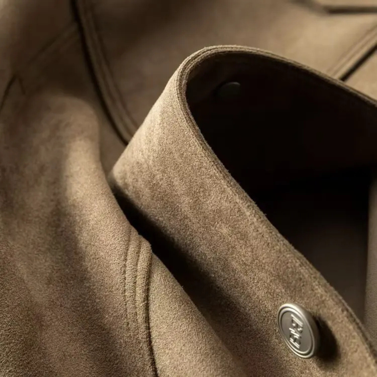 Damián | Chaqueta Camionera de Hombre Efecto Ante con Botones de Presión - vista 4