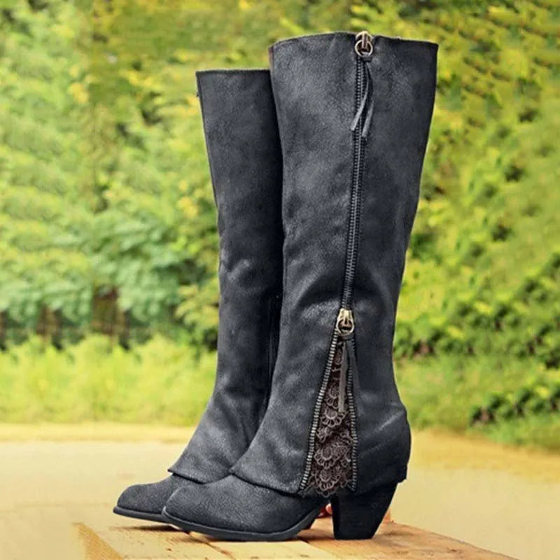 Delfina | Botas Altas Efecto Ante con Encaje Lateral y Tacón Ancho - Negro