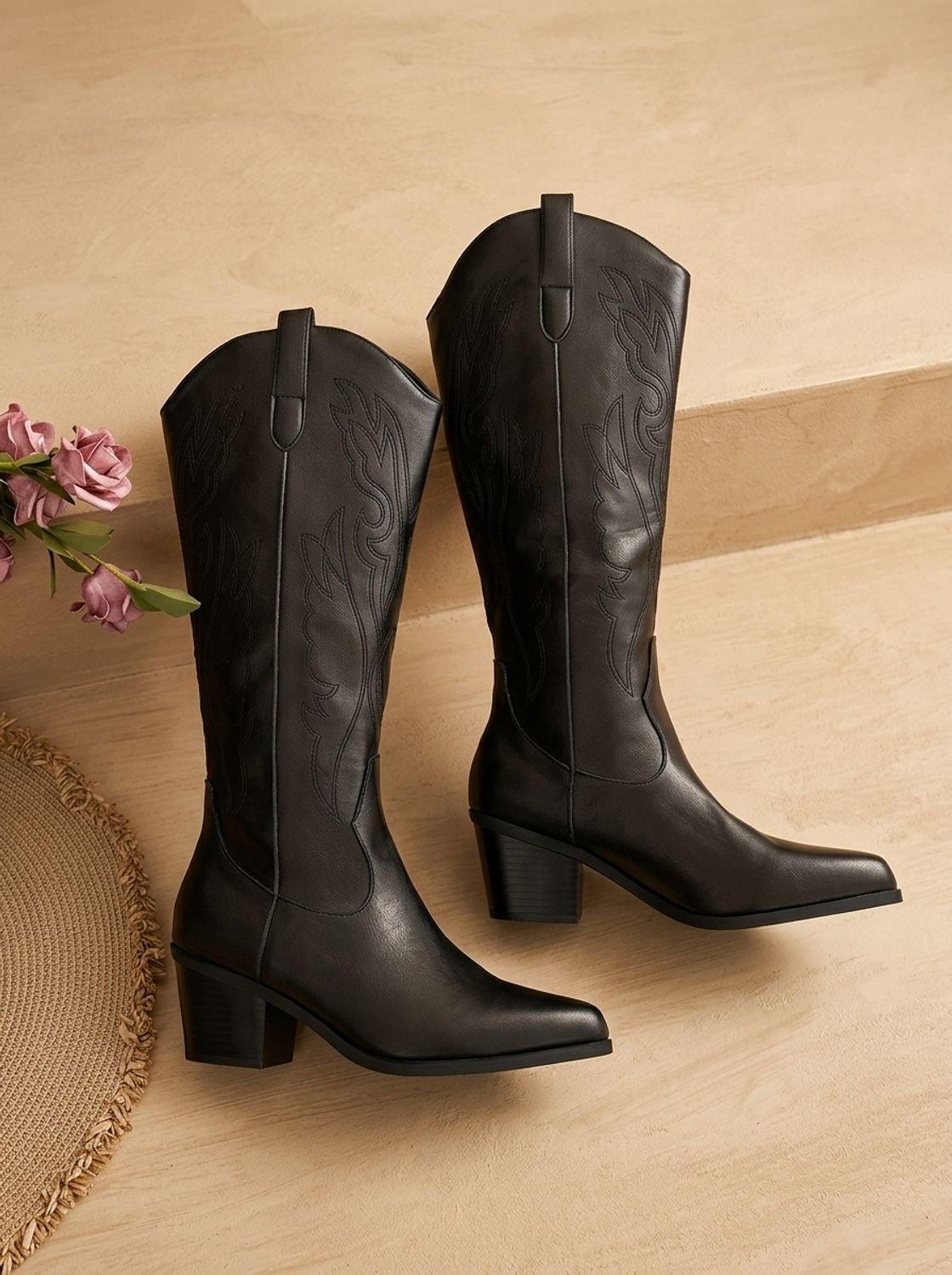 Estrella | Botas Cowboy Altas Bordadas de Caña Ancha con Tacón