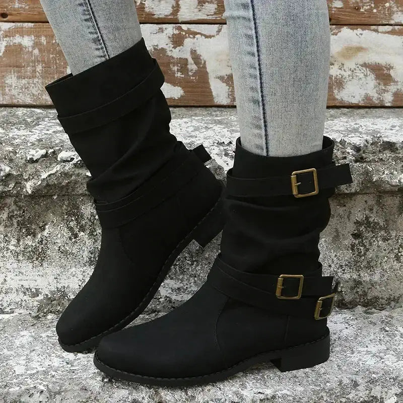Fátima | Botas Planas Retro Efecto Piel con Hebillas y Caña Fruncida - Negro