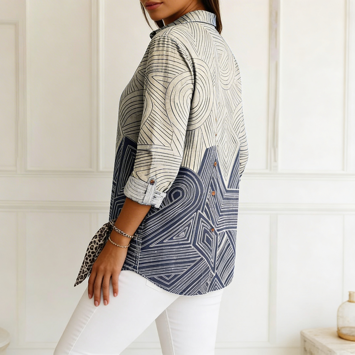 Elise | Blusa con Líneas Geométricas