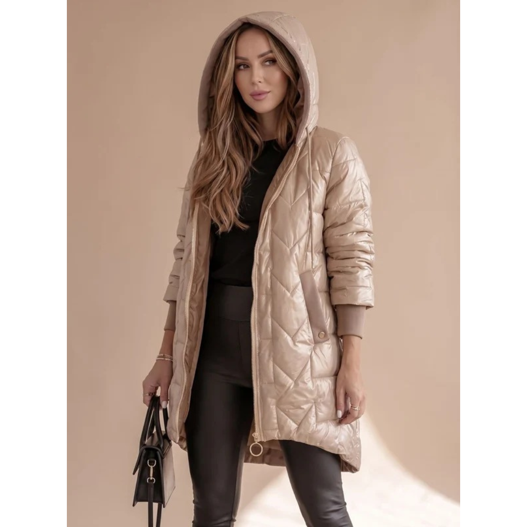 Gregoria | Parka Acolchada de Rombos con Capucha y Bajo Asimétrico