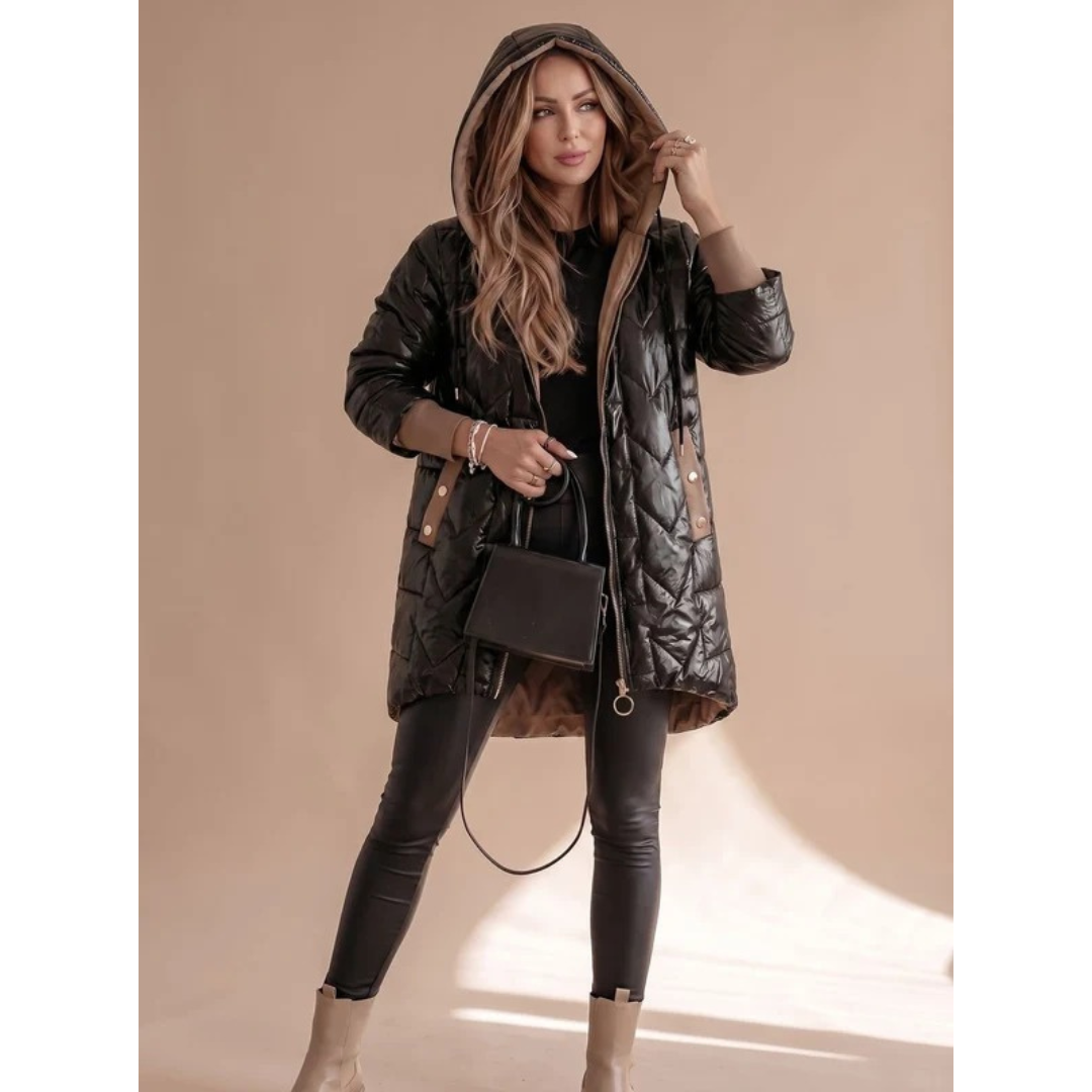 Gregoria | Parka Acolchada de Rombos con Capucha y Bajo Asimétrico
