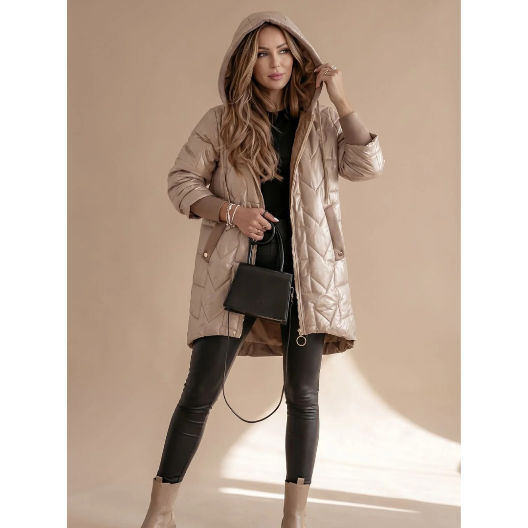 Gregoria | Parka Acolchada de Rombos con Capucha y Bajo Asimétrico - Caqui