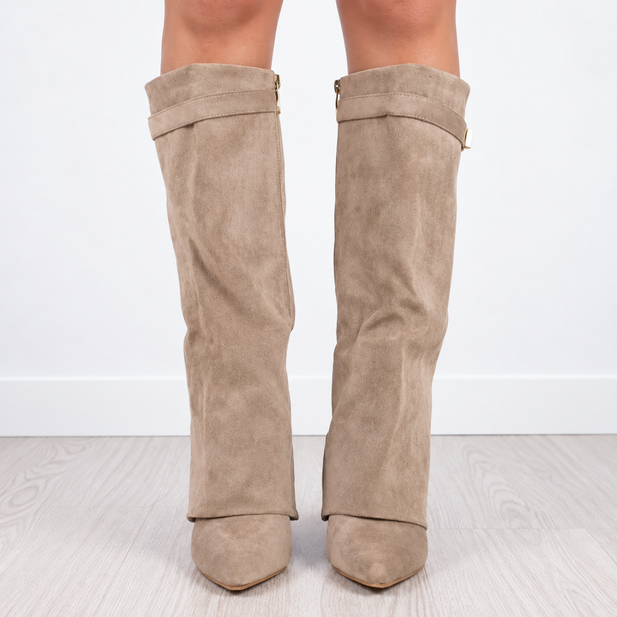 Idoia | Botas Altas de Punta con Caña Doblada y Detalle Metálico - vista 6