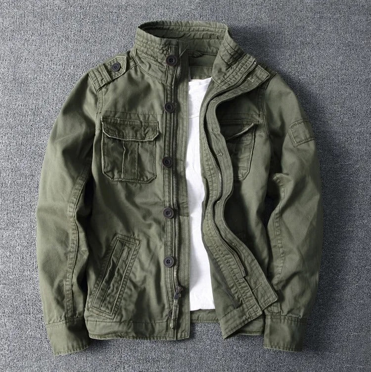 Chaqueta militar de hombre con bolsillos utilitarios – vista 1