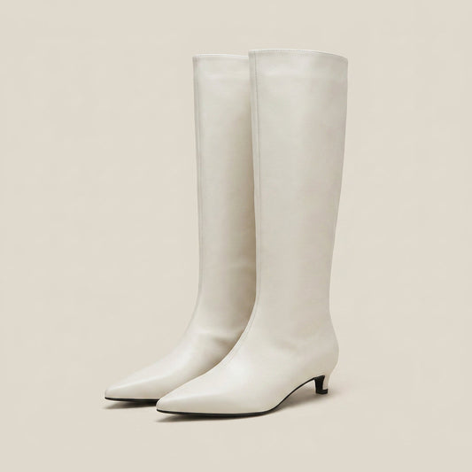 Lucila | Botas Altas Efecto Piel con Tacón Kitten y Puntera Afilada - Blanco roto