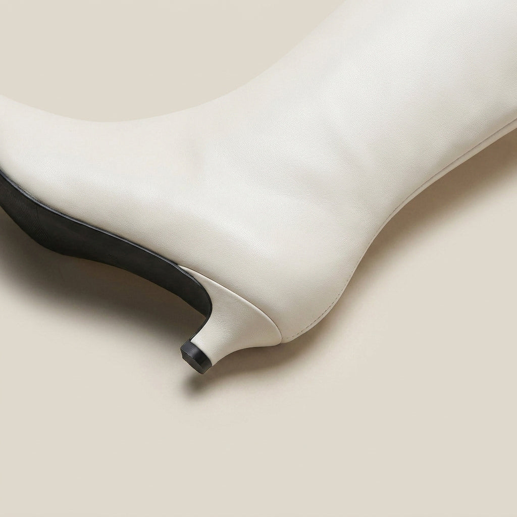 Lucila | Botas Altas Efecto Piel con Tacón Kitten y Puntera Afilada