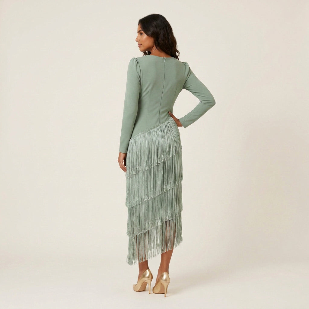 Luisa | Vestido Midi de Manga Larga con Flecos Escalonados y Escote en Pico
