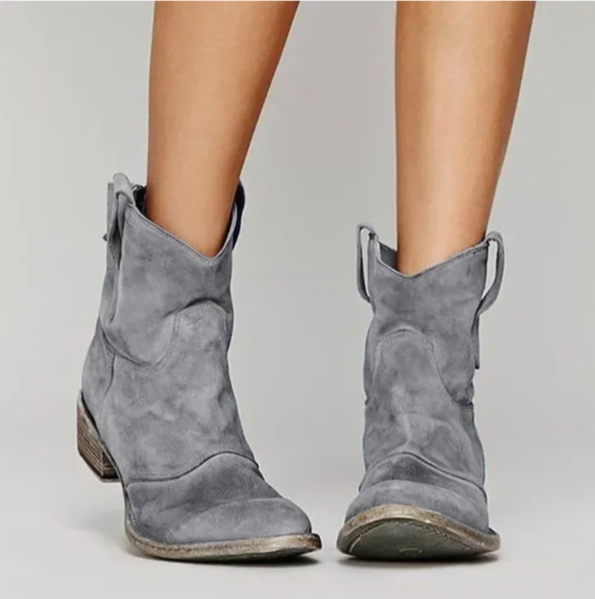 Minerva | Botines Camperos Efecto Ante Envejecido con Tiradores - Gris