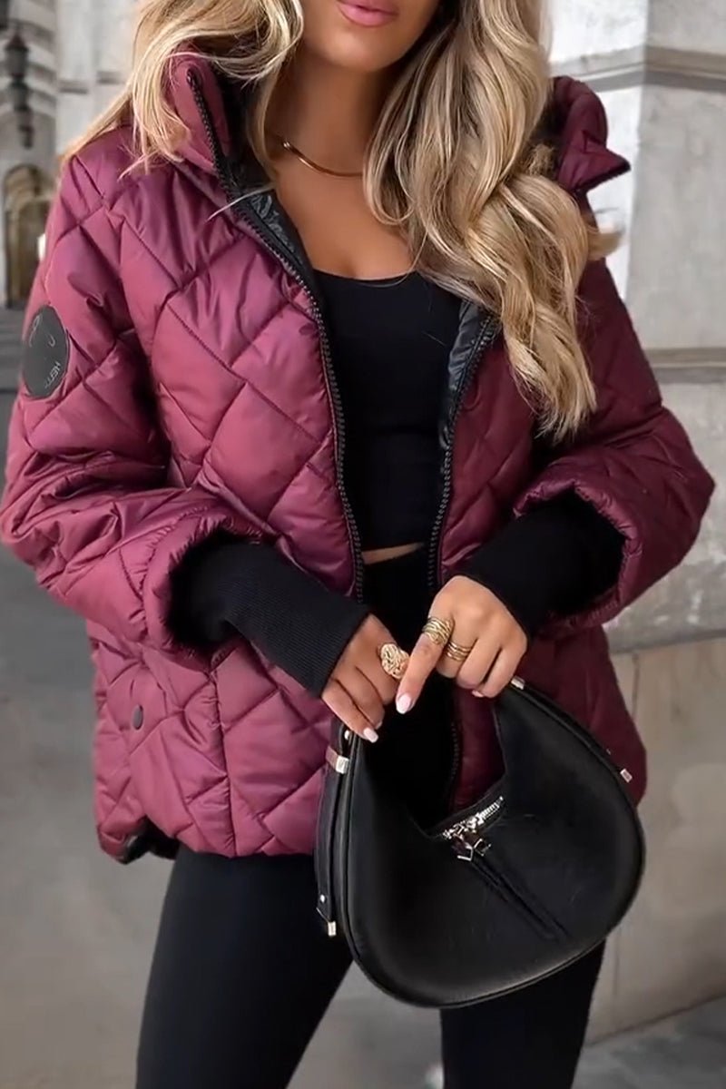 Abrigo acolchado oversize con capucha para mujer