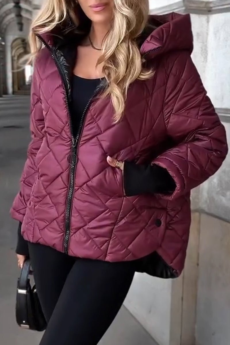 Abrigo acolchado oversize con capucha para mujer