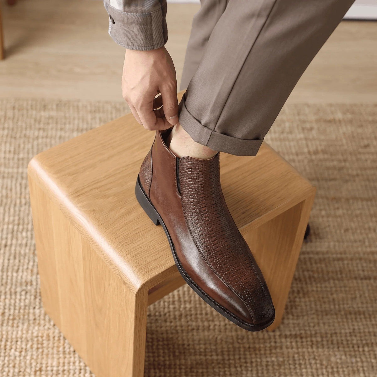 Wenceslao | Botines de Hombre Efecto Piel con Panel Trenzado y Cremallera